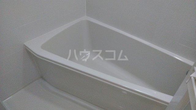 13/30 浴室