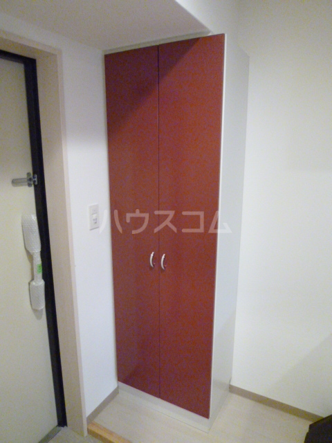 24/29 エントランス