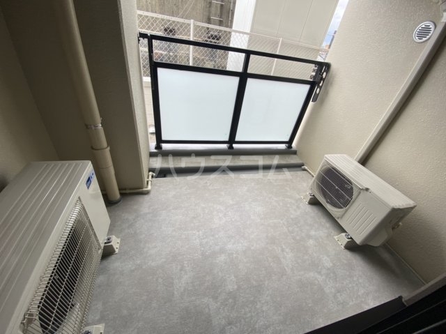 19/30 バルコニー