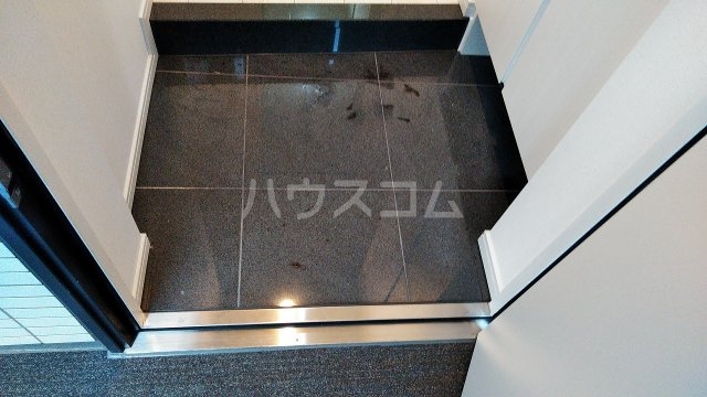13/30 玄関