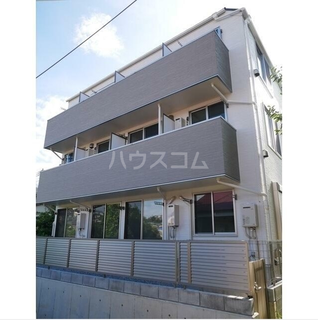 14/20 エントランス