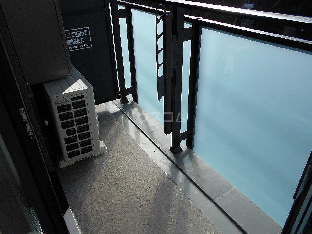 16/23 バルコニー