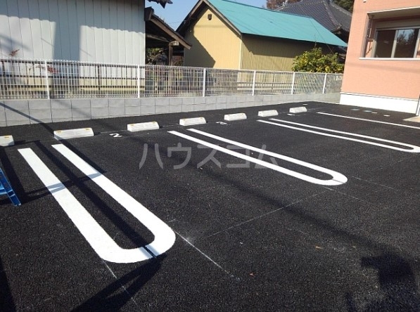 14/20 駐車場