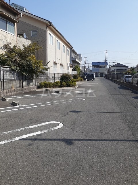 14/15 駐車場