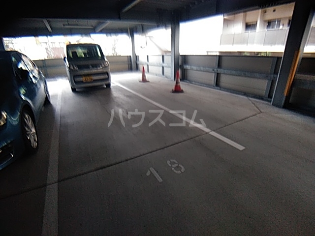 4/8 駐車場