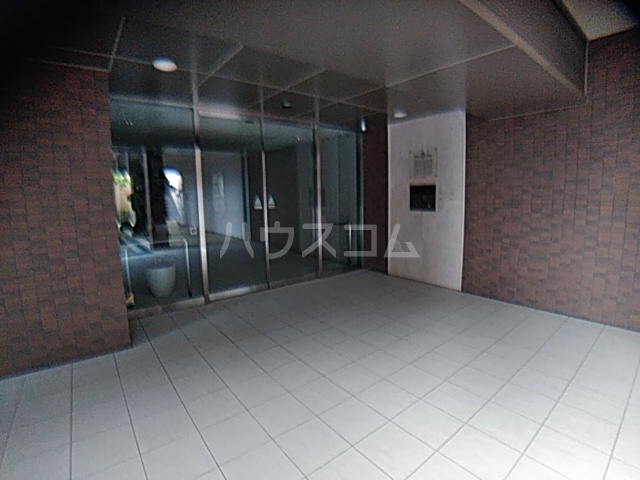 3/8 エントランス