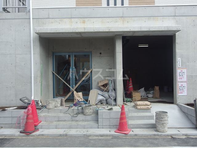 2/4 エントランス