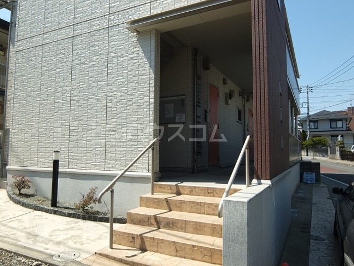 16/21 エントランス