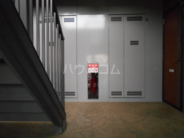 22/30 エントランス