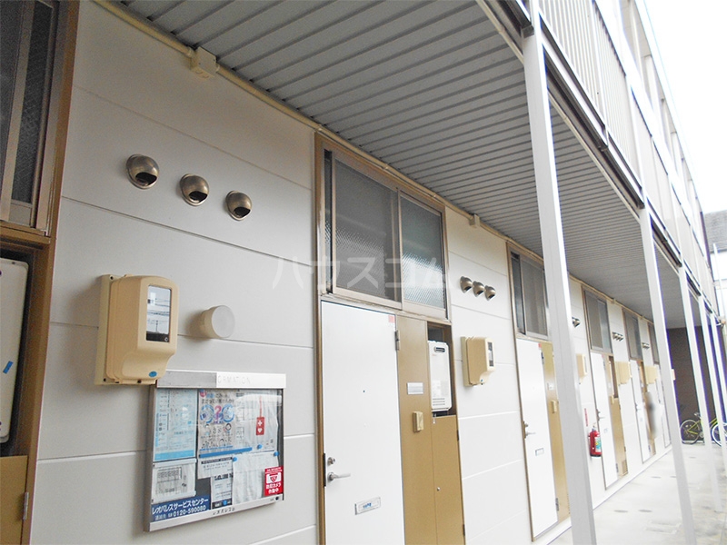 15/19 エントランス