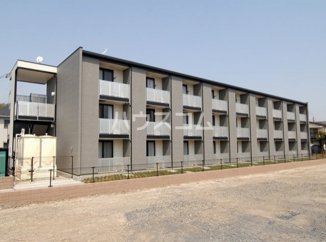 16/22 エントランス