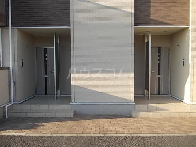 13/20 エントランス