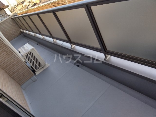 19/30 バルコニー