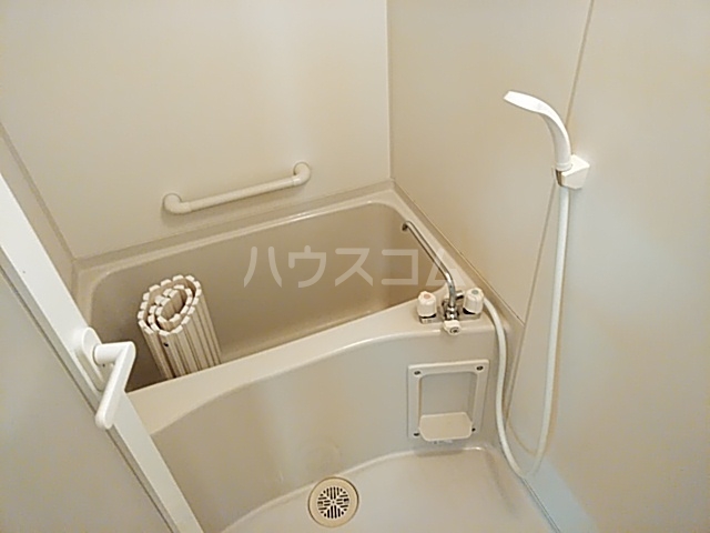 23/28 エントランス