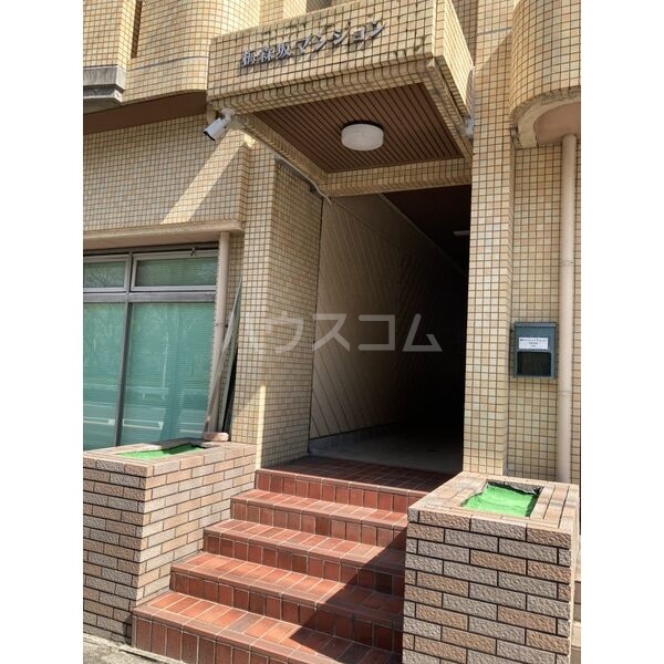 15/19 エントランス