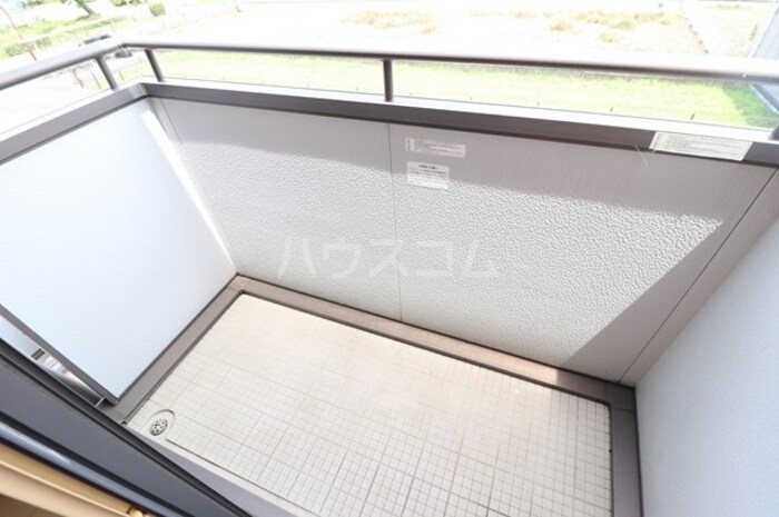 13/22 バルコニー