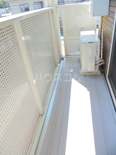 16/27 バルコニー