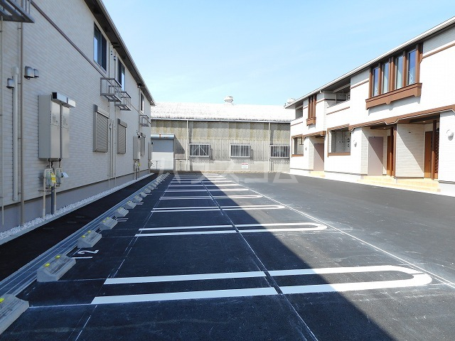 19/27 駐車場
