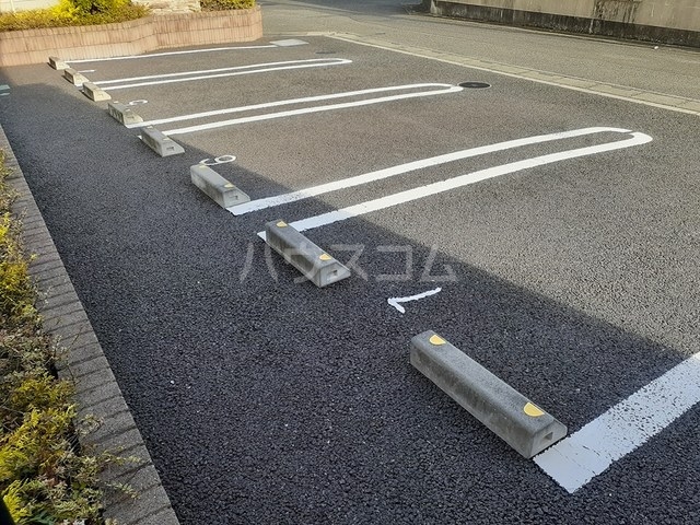 15/30 駐車場