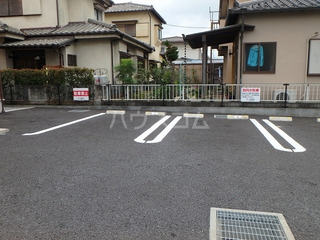 17/30 駐車場
