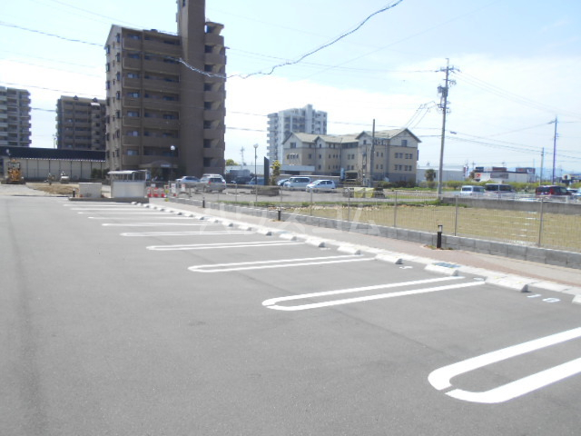 14/20 駐車場