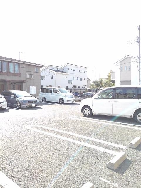 21/27 駐車場