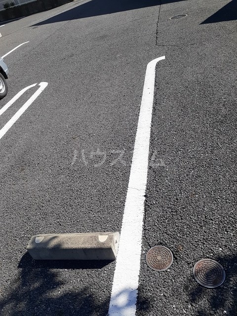 15/28 駐車場