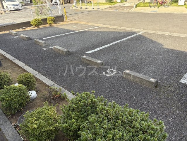 25/30 駐車場