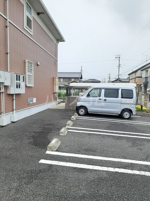 14/23 駐車場