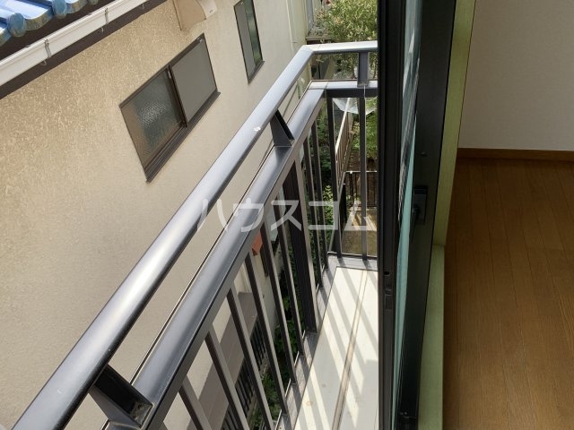 13/30 バルコニー