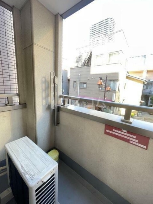 18/29 バルコニー