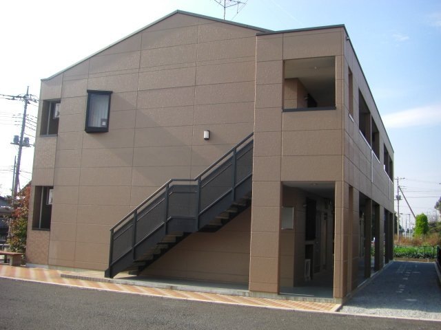 23/30 エントランス