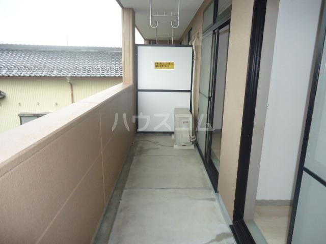 21/26 バルコニー