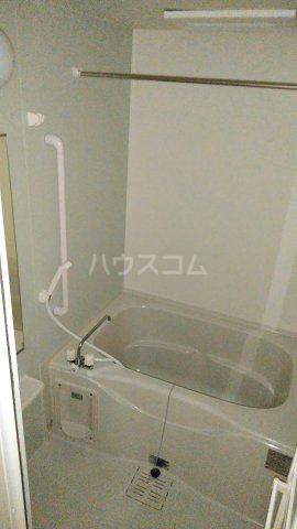 13/30 浴室