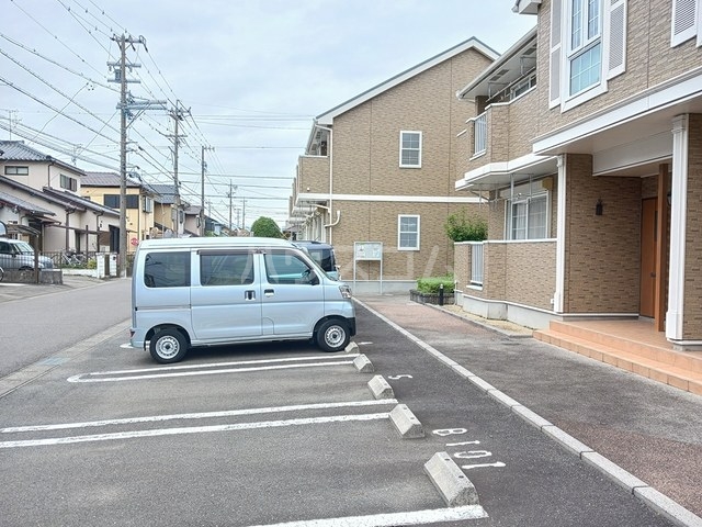 14/25 駐車場