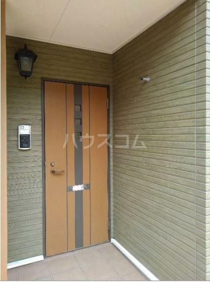 14/20 エントランス