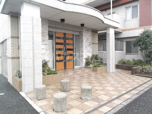 8/8 エントランス