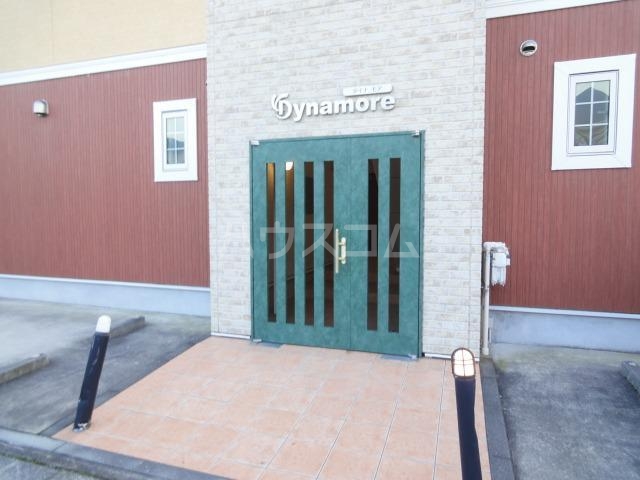 18/28 エントランス