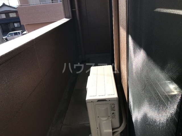 21/26 バルコニー