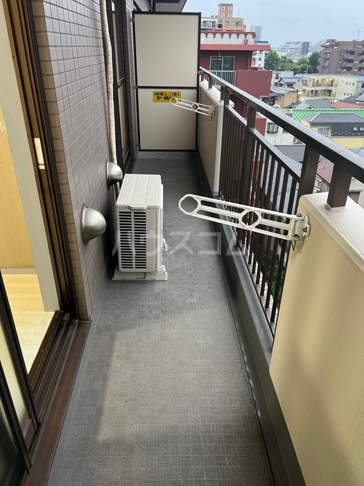 13/21 バルコニー