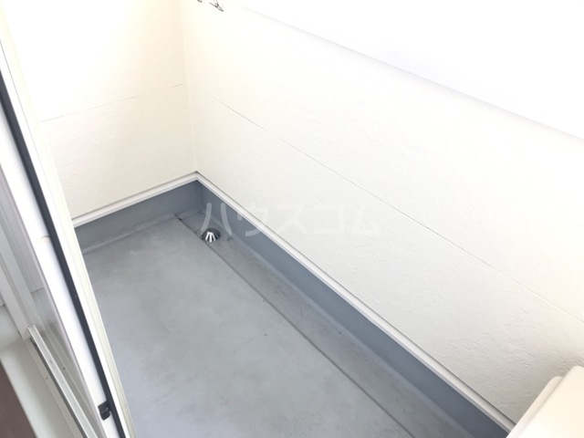 20/30 バルコニー