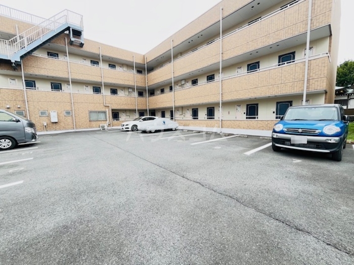 17/27 駐車場