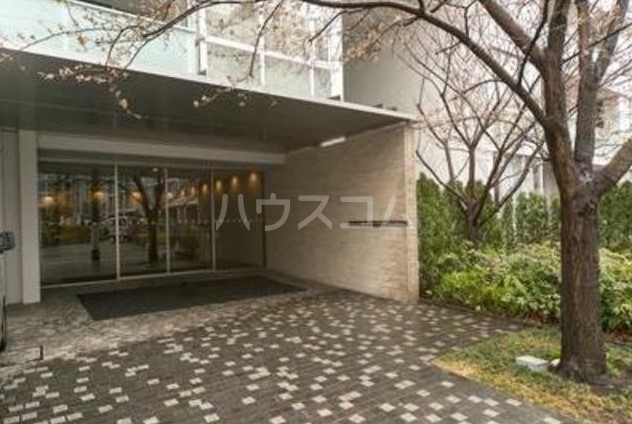 14/21 エントランス