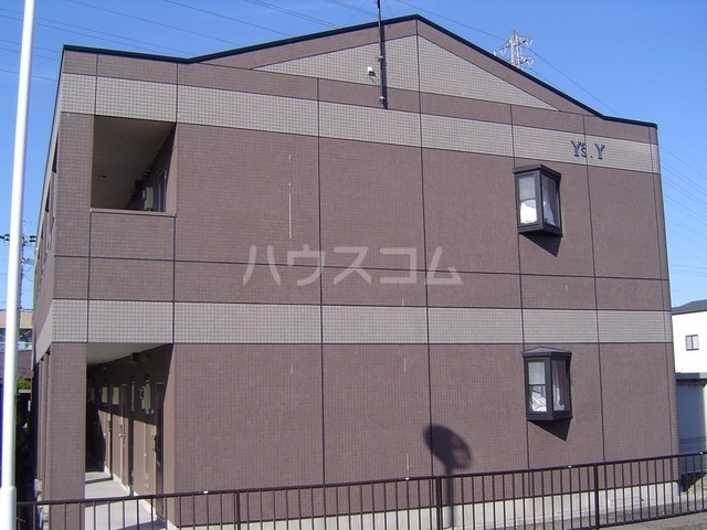 13/17 エントランス