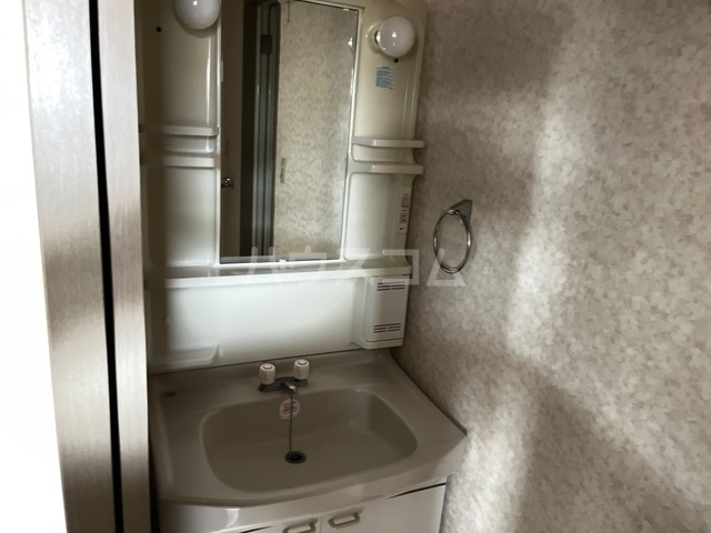 17/30 洗面