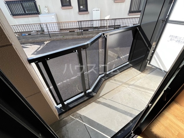 19/27 バルコニー