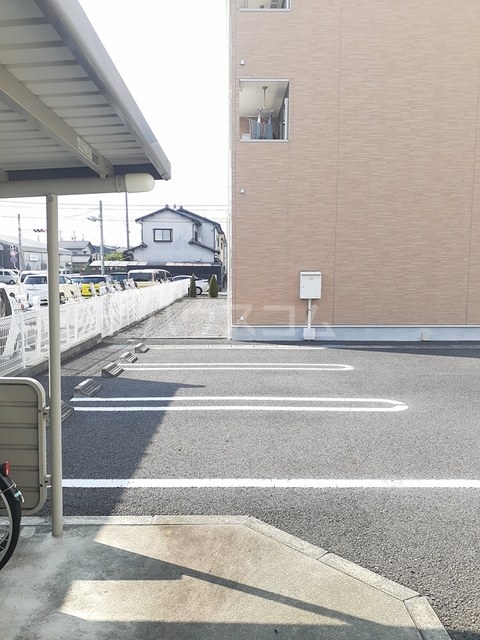 15/25 駐車場