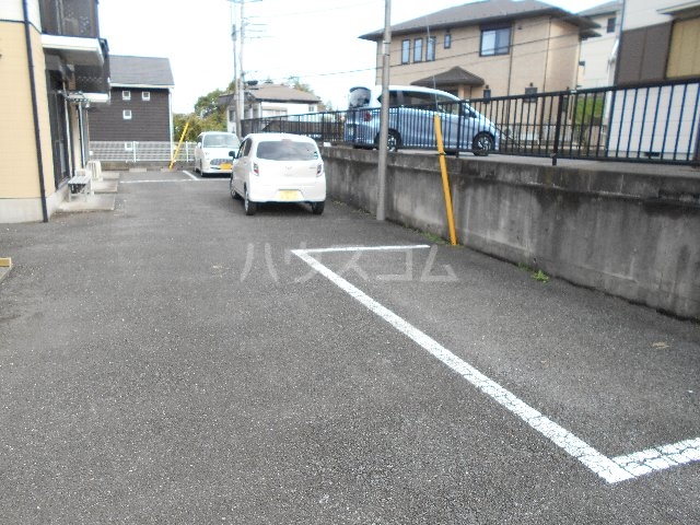 17/27 駐車場