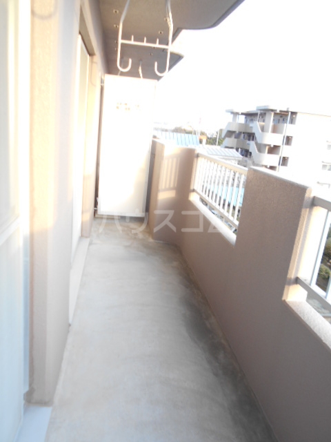 14/28 バルコニー