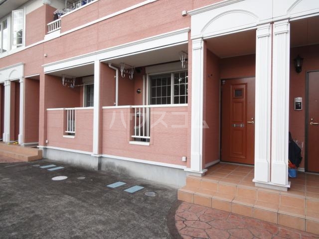 26/30 エントランス